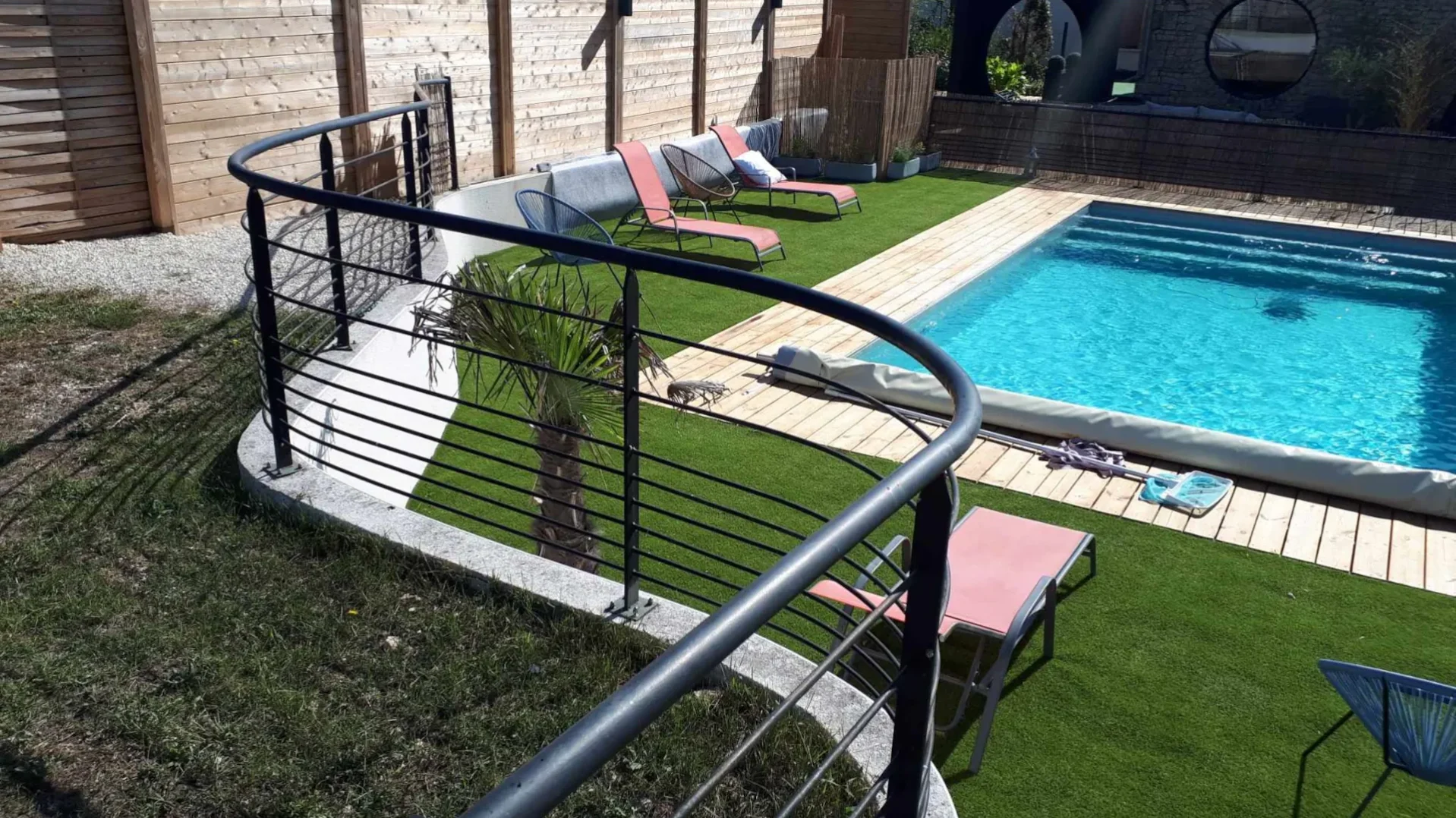 garde-corps-jardinpiscine1-1920x1440